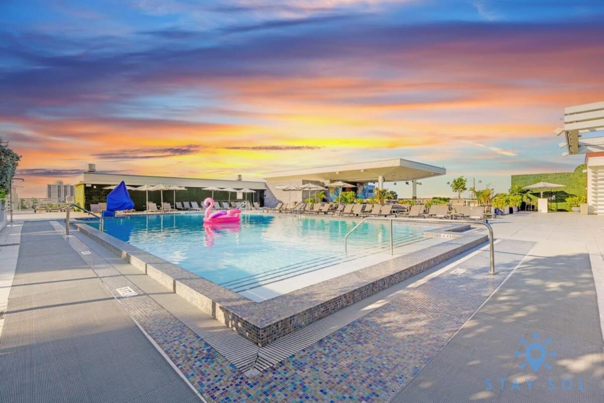 Hollywood Beach Broad - Walk - Gym - Amazing Pool מראה חיצוני תמונה